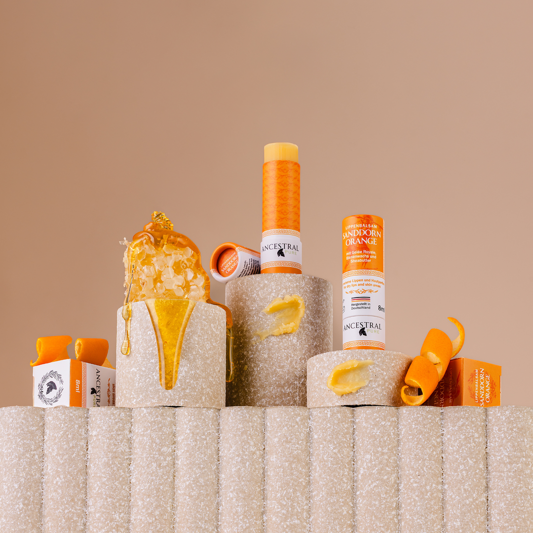Lippenbalsam mit Bienenwachs, Sheabutter und Gelee-Royale.